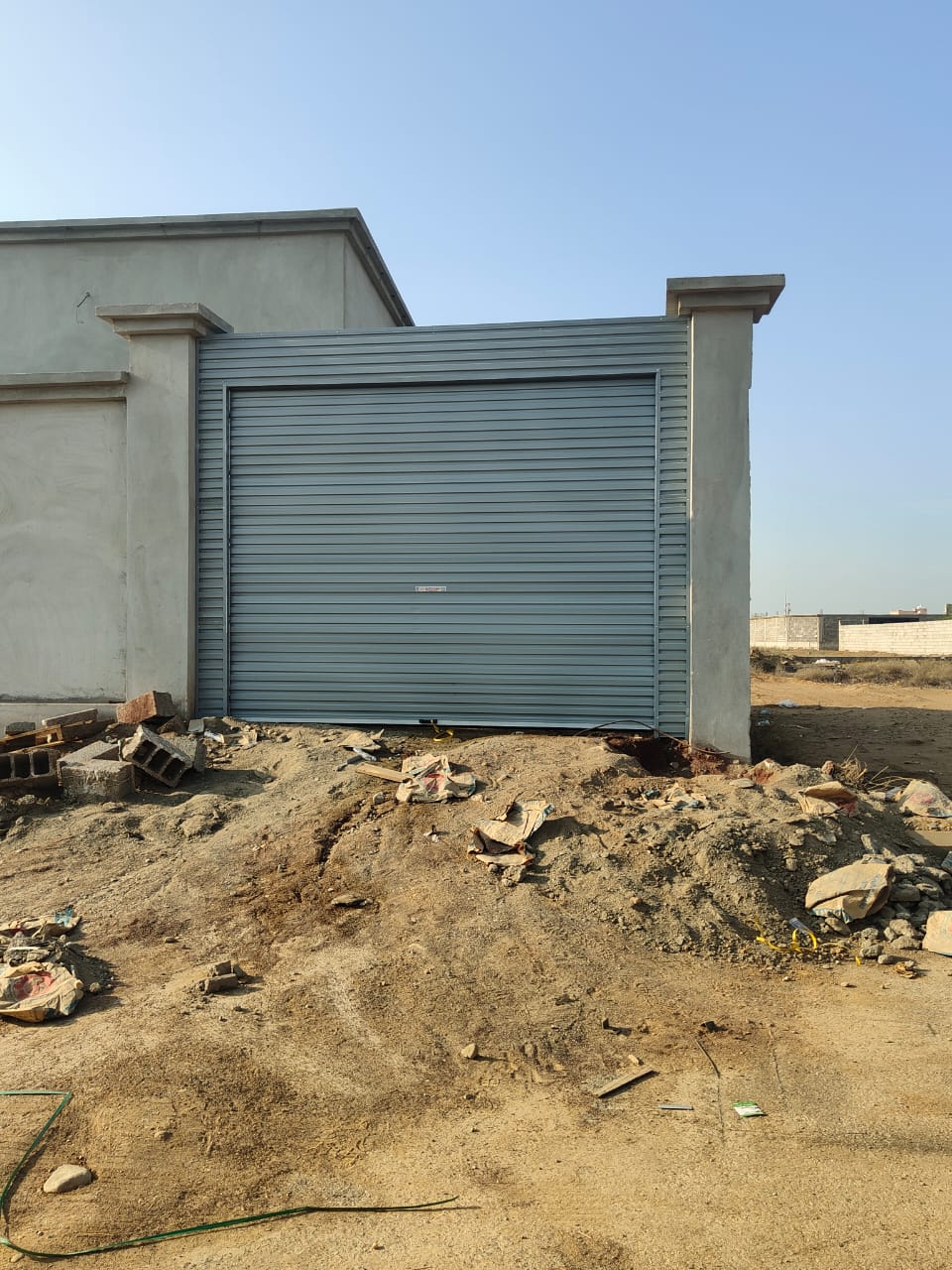 من أعمالنا في تجهيز وتركيب أبواب زجاج السيكوريت - صورة 6