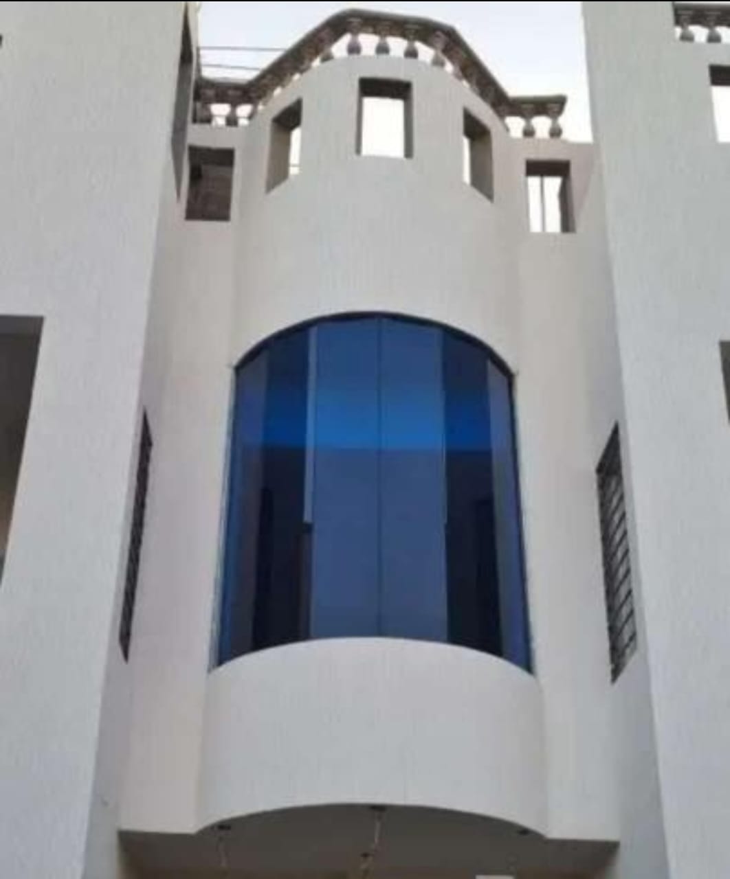 من أعمالنا في تركيب حواجز زجاج البلكونات - صورة 5