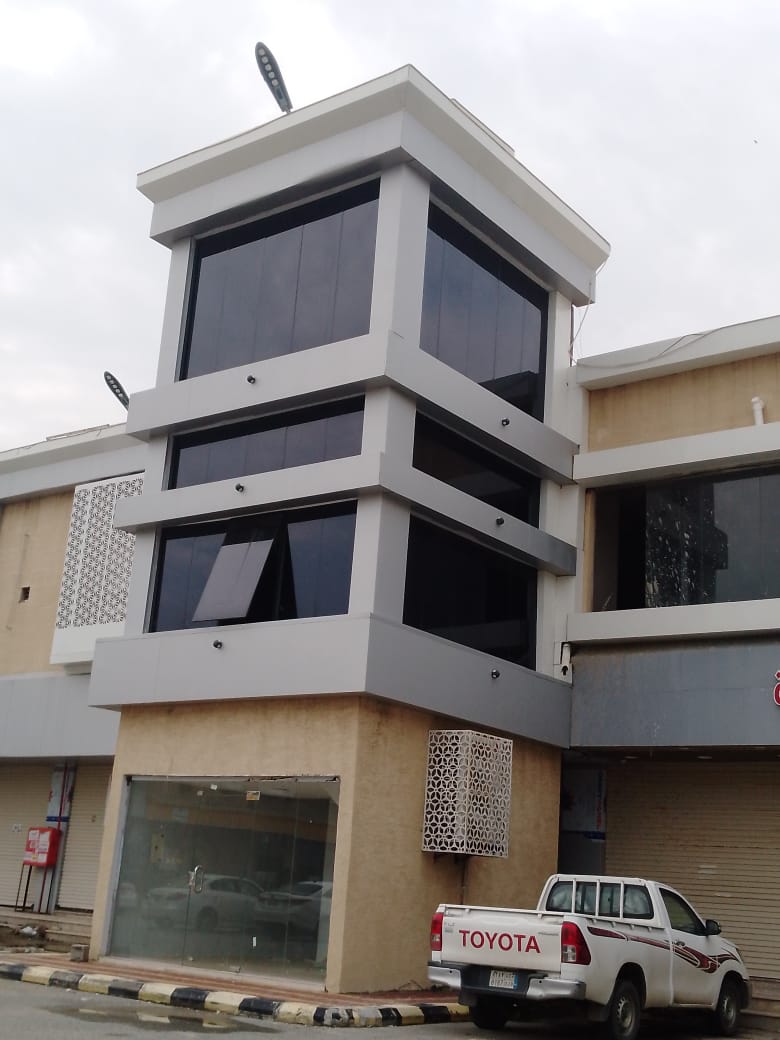 من أعمالنا في تركيب حواجز زجاج البلكونات - صورة 7